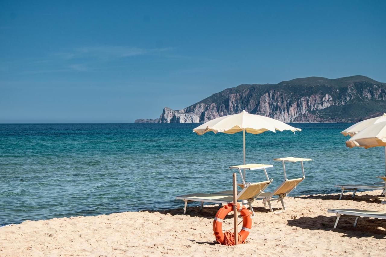 Casa Vacanze "Villa Severina" Iun R6166 R6692 Carbonia Kültér fotó