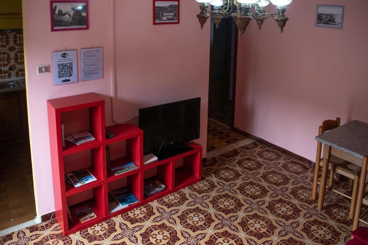 Casa Vacanze "Villa Severina" Iun R6166 R6692 Carbonia Kültér fotó