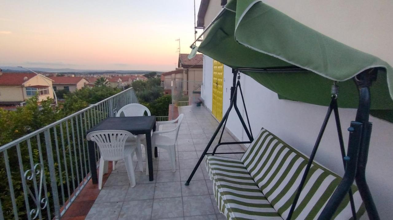 Casa Vacanze "Villa Severina" Iun R6166 R6692 Carbonia Kültér fotó